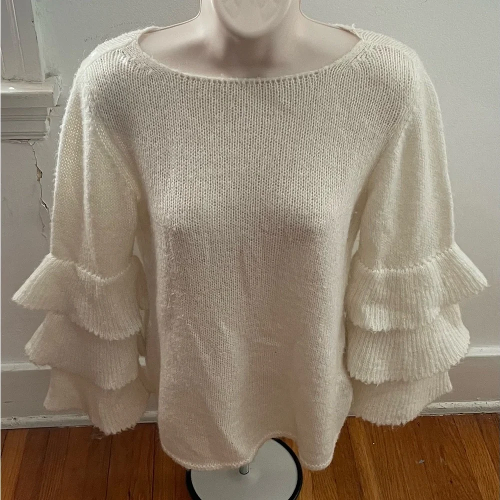 Gio & Gio white wool and mohair blend tiered sleeve sweater size S mad in Italy